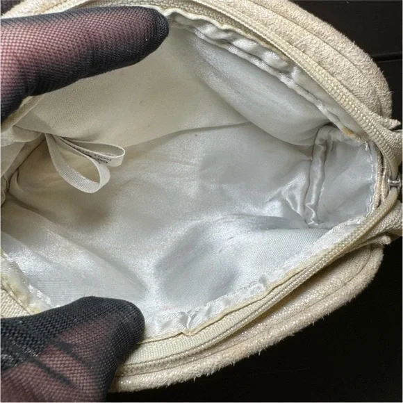 Dior Beauty Pouch - Picture 2 of 3